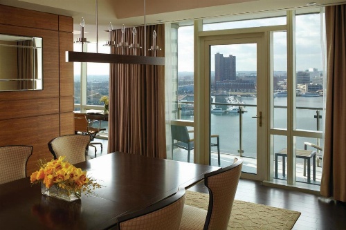 Four Seasons Baltimore image 40