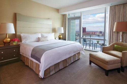 Four Seasons Baltimore image 43