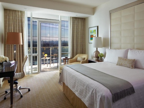 Four Seasons Baltimore image 48